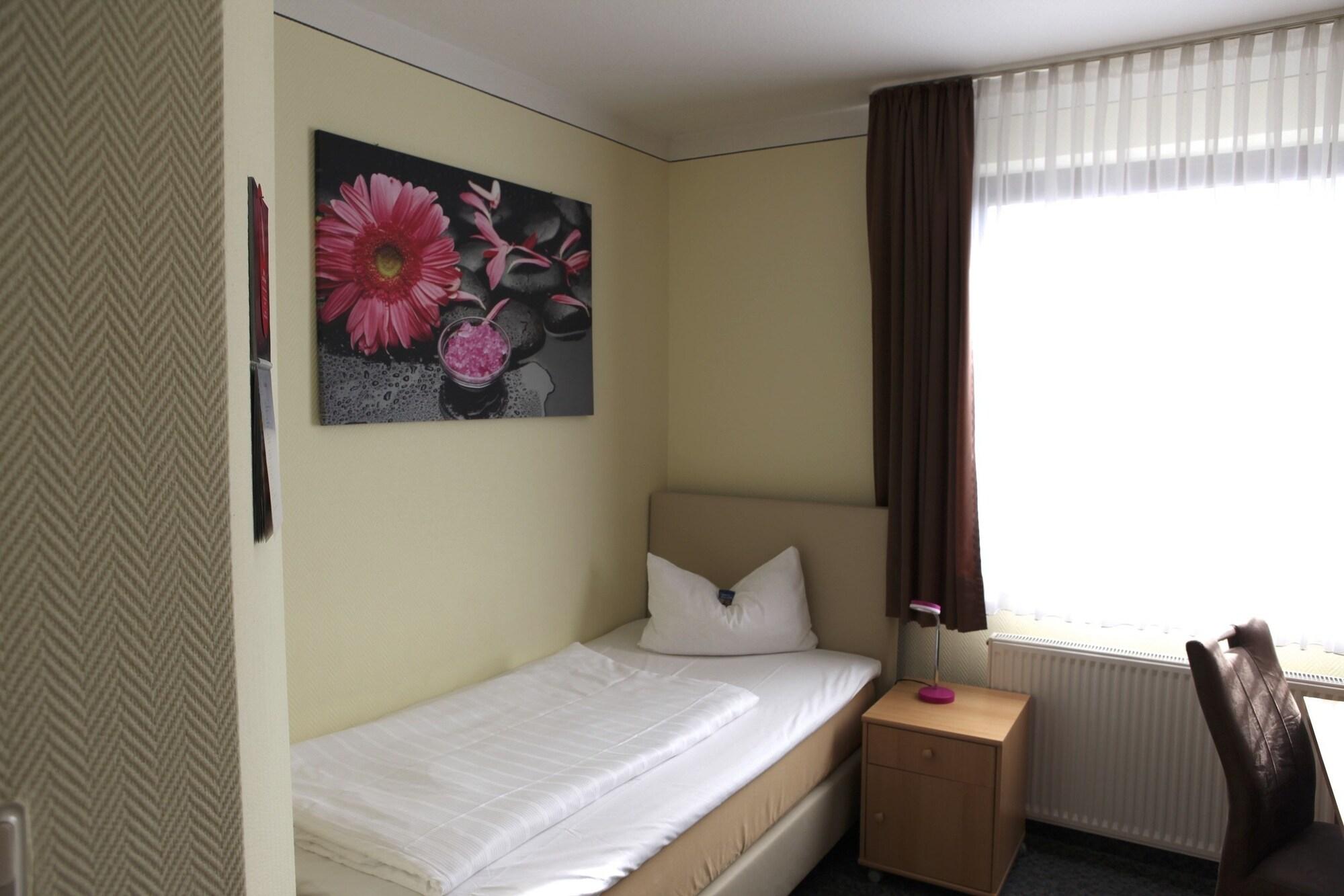 Kirchberg an der Jagst Landhotel Karrenberg מראה חיצוני תמונה