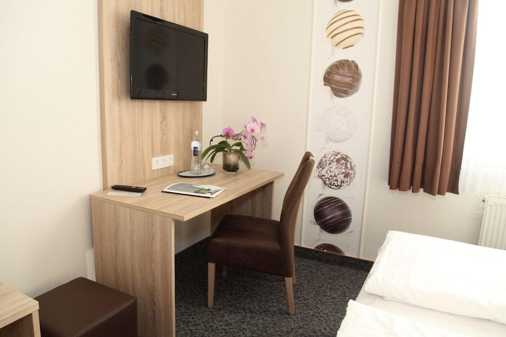 Kirchberg an der Jagst Landhotel Karrenberg מראה חיצוני תמונה