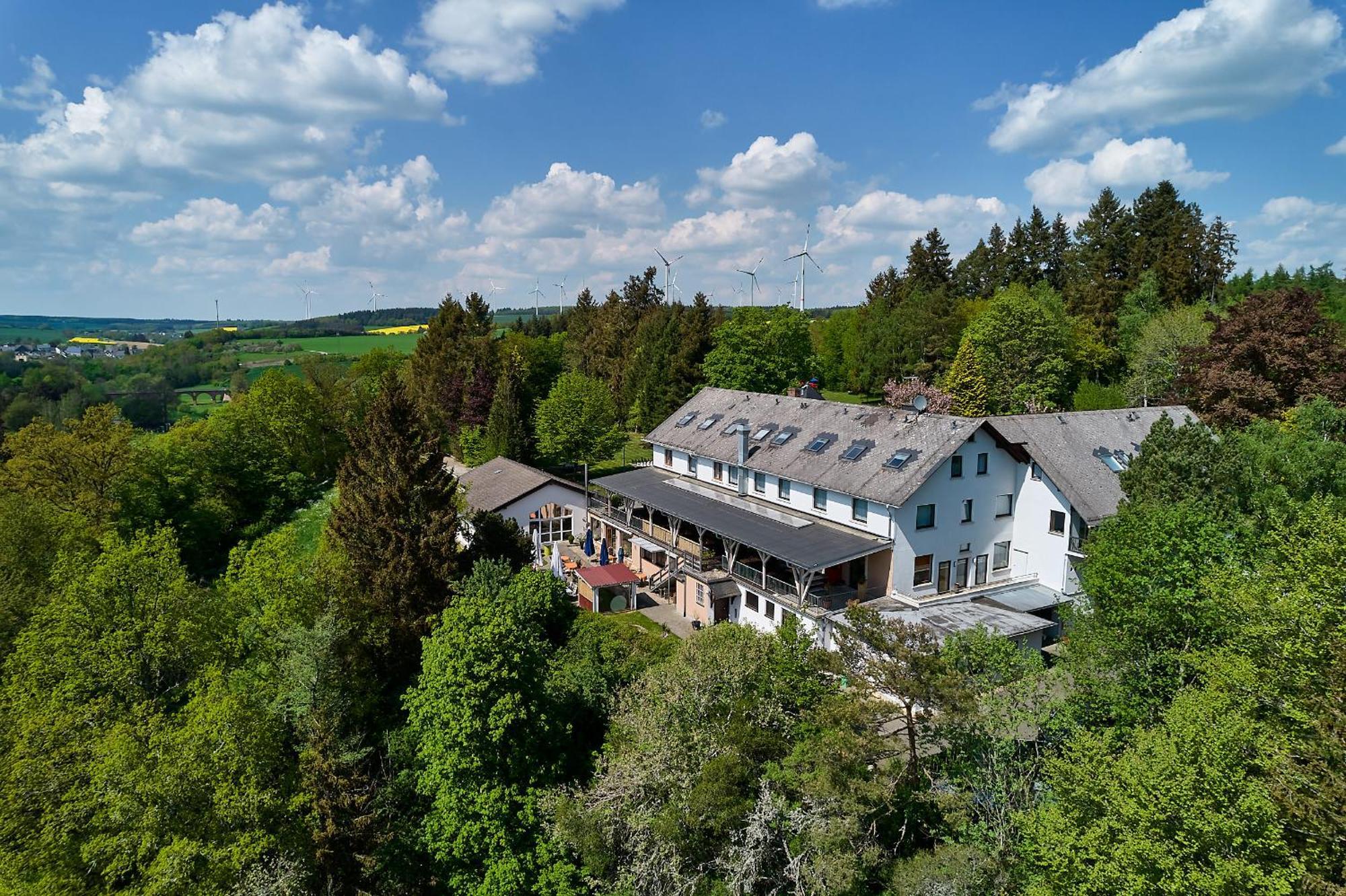 Kirchberg an der Jagst Landhotel Karrenberg מראה חיצוני תמונה