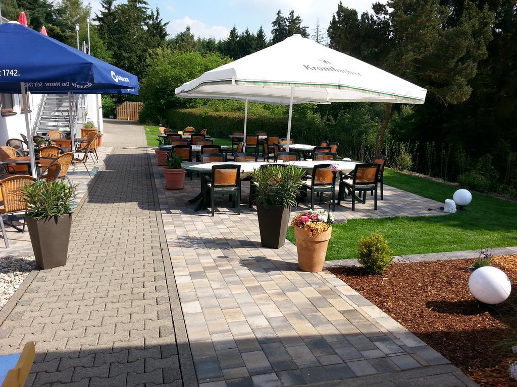 Kirchberg an der Jagst Landhotel Karrenberg מראה חיצוני תמונה