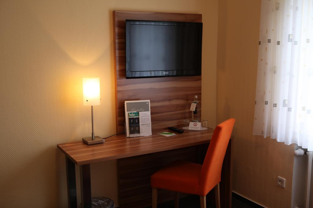 Kirchberg an der Jagst Landhotel Karrenberg מראה חיצוני תמונה
