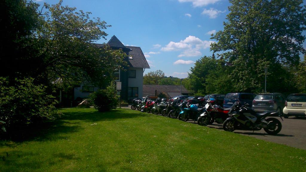 Kirchberg an der Jagst Landhotel Karrenberg מראה חיצוני תמונה