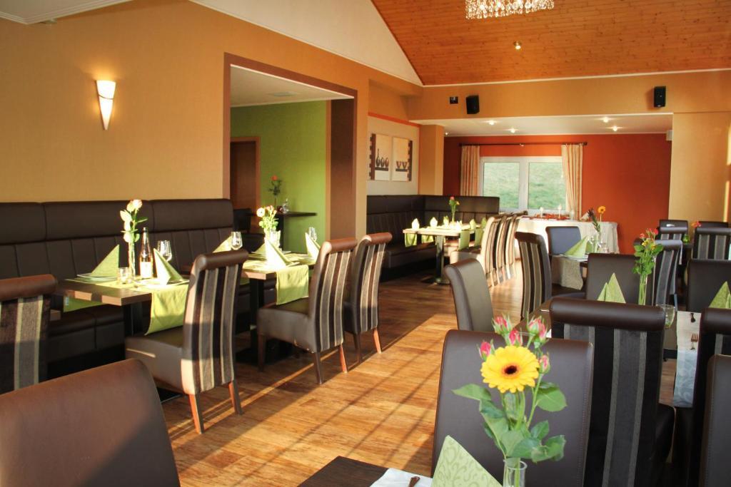 Kirchberg an der Jagst Landhotel Karrenberg מראה חיצוני תמונה