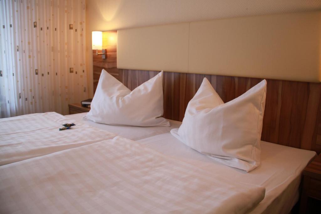 Kirchberg an der Jagst Landhotel Karrenberg חדר תמונה