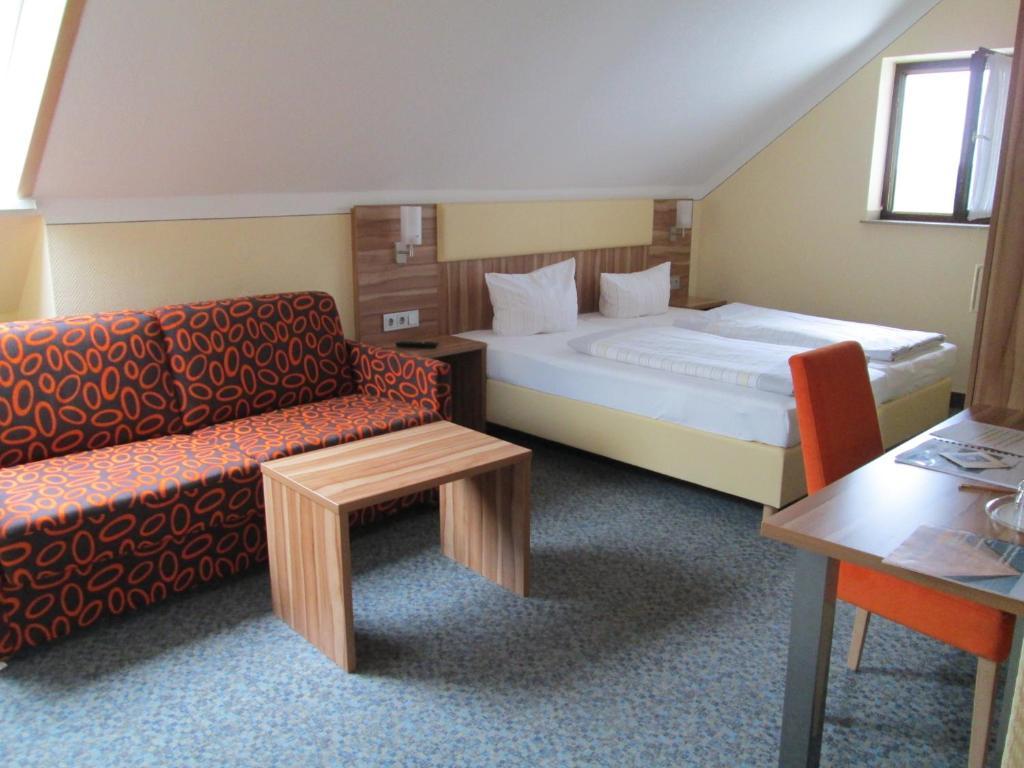 Kirchberg an der Jagst Landhotel Karrenberg חדר תמונה