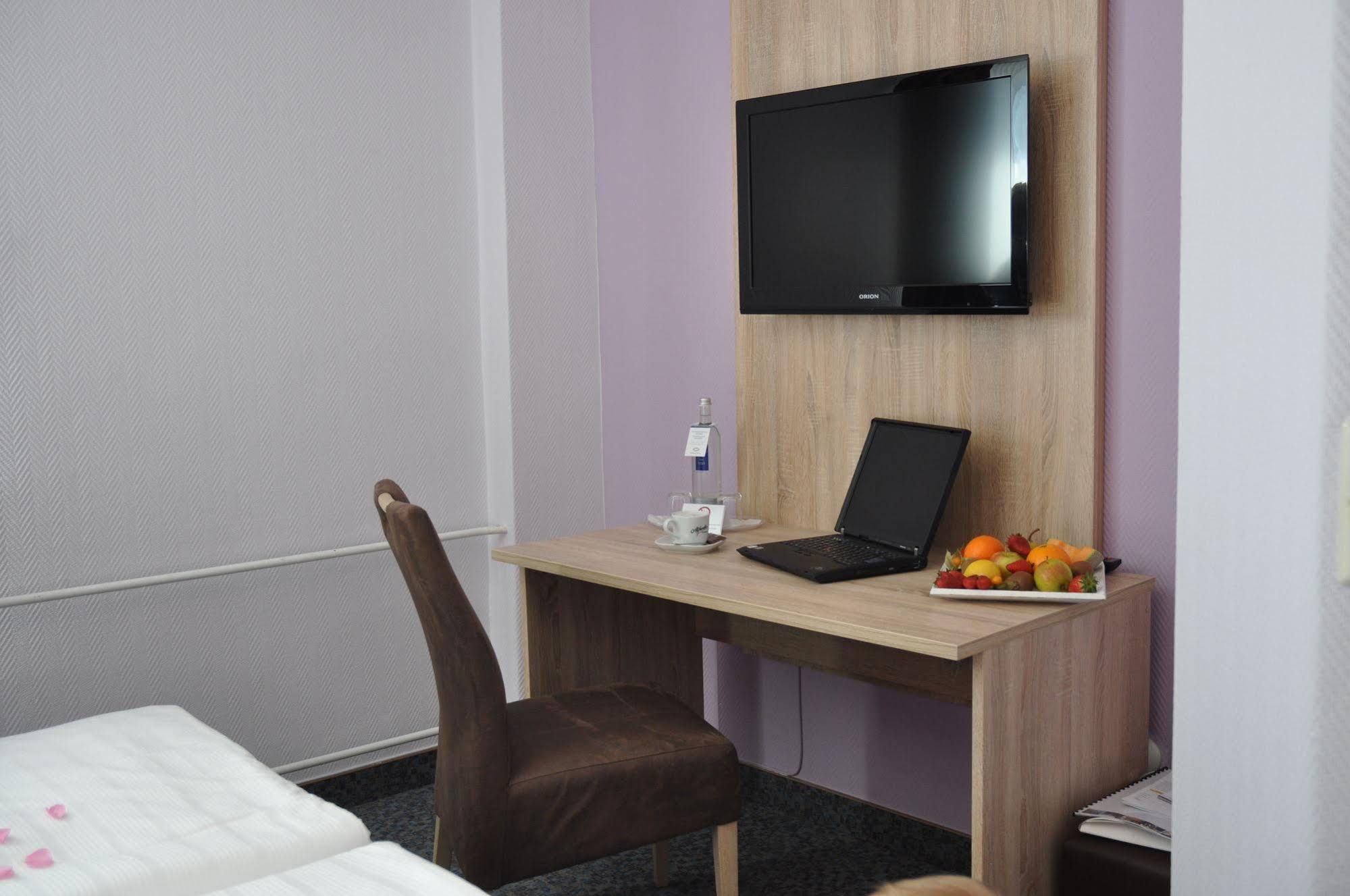 Kirchberg an der Jagst Landhotel Karrenberg מראה חיצוני תמונה