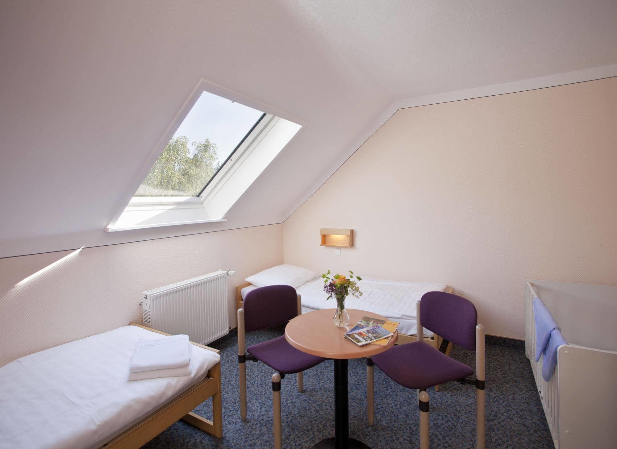 Kirchberg an der Jagst Landhotel Karrenberg מראה חיצוני תמונה